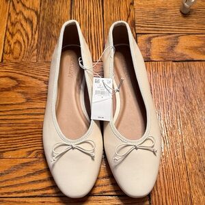 Old Navy Beige Bow Flats